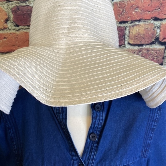 Aqua Wide Brim Natural Floppy Sun Hat one size - Picture 4 of 7